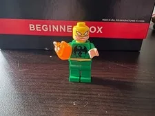 Genuine LEGO MARVEL SUPER HEROES 6873 IRON FIST MINIFIGURE! FREE SHIPPING!!