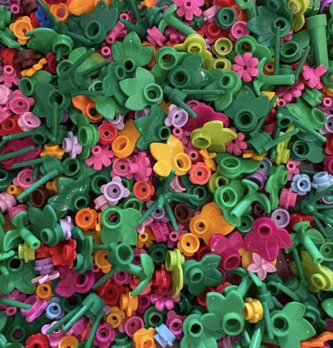 Lego Bulk Assorted Flowers Stems Leaves 150 Pieces Botanical Plants Parts