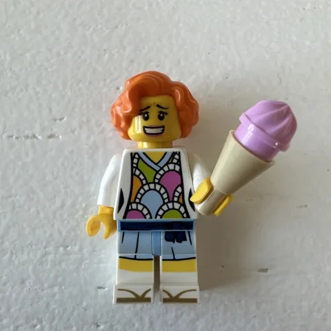 Lego Ninjago Movie Lauren The Fire Mech Colorful Kimono Ice Cream Minifigure