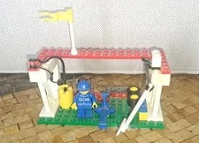 LEGO Town 6467 Power Pitstop INCOMPLETE 