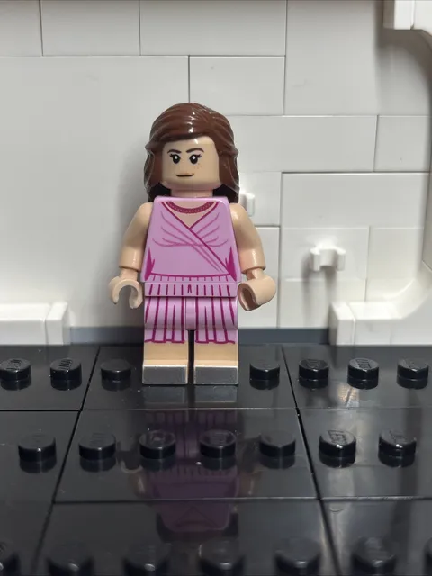 Lego Hermione Granger 75969 Pink Dress Half-Blood Prince Harry Potter Minifigure