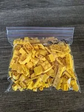 LEGO? YELLOW COLOR 125+ PIECE LOT VARIOUS SIZES & SHAPES PREOWNED PLEASE READ!