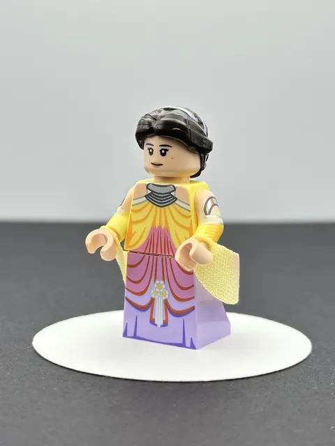 LEGO Star Wars Rais Custom Padme "Smooth Soft Senator" LC GCC Custom Minifigure