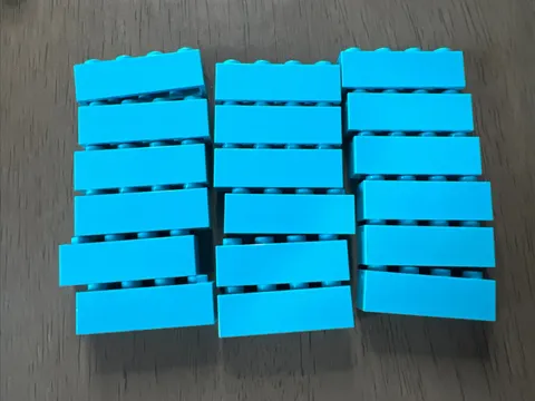 Lego 3010 Medium Azure Brick 1x4 - 18 Pieces