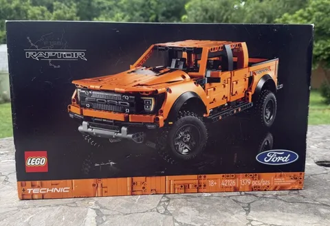 LEGO Technic 42126 Ford F-150 Raptor Complete Set 1379 Pieces 18+ Sealed in box