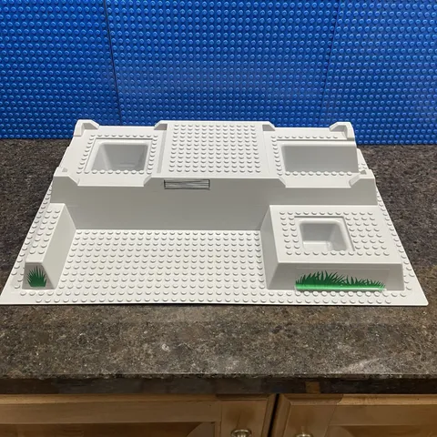 LEGO 7892 Hospital Raised Baseplate 48 x 32 x 6 Part No. 51542pb002 51542