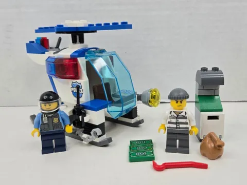LEGO Police Helicopter Chase 10720 CITY Police Juniors 99% Complete