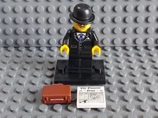 Lego 8833 - Business Man Minifigure - Used