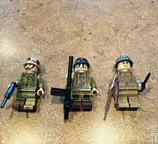 LEGO Minifigure Lot of 3 Military Soldier Figures w/ Weapons & Accessories