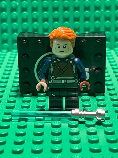 CAL KESTIS Lego Minifigure WITH STAND AND SABER FROM 25TH Anniversary SET