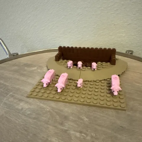 LEGO Pink Pig Hog Minifigure farm - Animal Lot Pigs and Piglets 