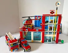 LEGO City~FiIRE STATION #60004~100% COMPLETE w/ Manuals
