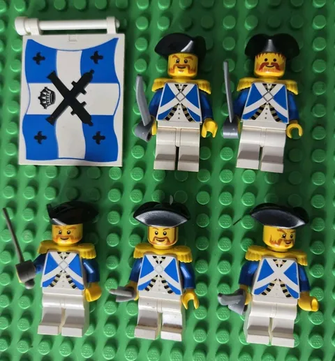 LEGO Imperial Guard Minifigs Lot Pirates Soldier Blue Coats + Weapons