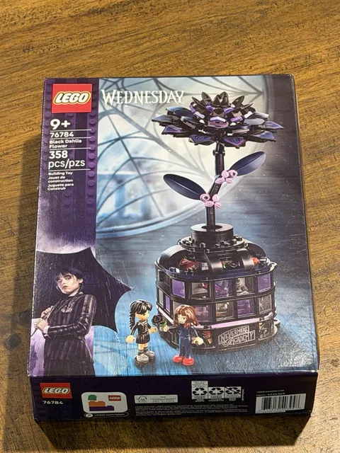 New Sealed LEGO Wednesday 76784 Black Dahlia Flower Set 358pcs 9+ Addams 2025