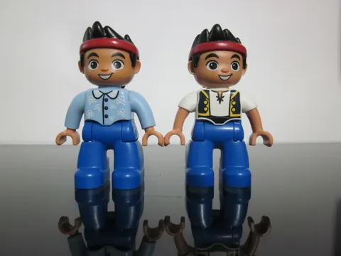 2 Lego Duplo Figure Disney Jake and the Neverland Pirates Jake Blue White Shirt