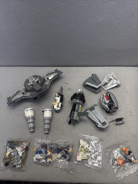 LEGO Star Wars Mixed Lot Ships Vehicles Parts