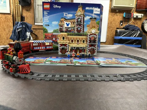 LEGO Disney Train and Station 71044  99.9% Complete