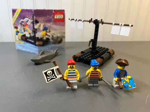 Lego - Pirates - Castaway's Raft #6257 (w/Instructions) COMPLETE!