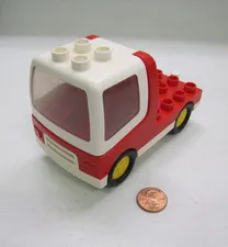 Lego Duplo RED TRUCK Vehicle w/ BLACK CAB & HITCH Construction Vintage