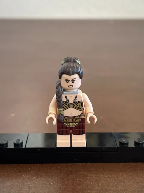 Lego Slave Leia Minifigure 75397 Star Wars Hutt Slayer Princess Episode VI NEW