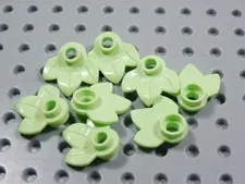 LEGO Lot of 8 Spring Yellow Green Plant Plates w/ 3 Leaves Minifig BL