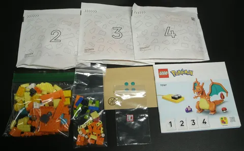 LEGO NEW Authentic Pokemon Charizard Figure & SMART TAG 72167