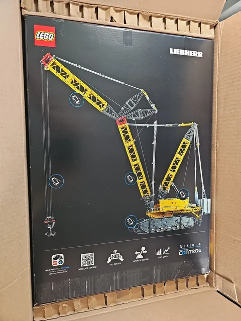 LEGO Technic LIEBHEERR CRAWLER CRANE LR 13000 42146 Sealed 2883 pcs NEW 