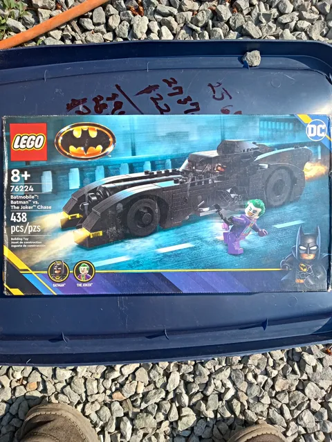 LEGO DC Batman Batmobile vs The Joker Chase Set Boxed 438 pcs 8+ (76224)