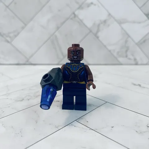 Lego Minifigure- LEGO Marvel Wokanda Black Panther Shuri Mini Figure Incomplete