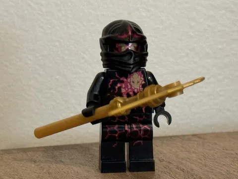 LEGO Ninjago nrg cole, used, good condition, no cracks