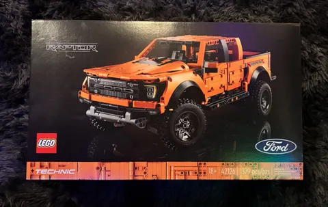 LEGO TECHNIC: Ford F-150 Raptor (42126) NEW SEALED retired 1379 Pieces NIB