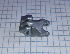 1 Bionicle Lego 64251 Pearl Light Gray Bionicle Fist w/ Axle Hole with 3 fingers