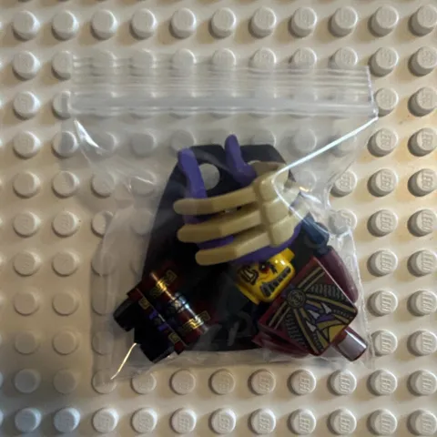 Master Chen w/ Cape (No Cracks) LEGO NINJAGO