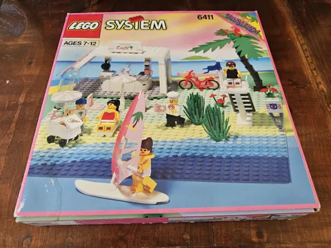 LEGO System Paradisa Sand Dollar Cafe 6411 In 1992 Retired 99% Complete