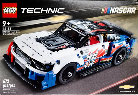 LEGO Technic NASCAR Next Gen Chevrolet Camaro ZL1 42153 672 Pieces NEW Sealed