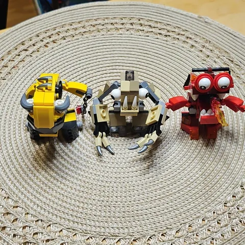 LEGO Mixels Minifigure Lot of 3 Yellow Tan Red