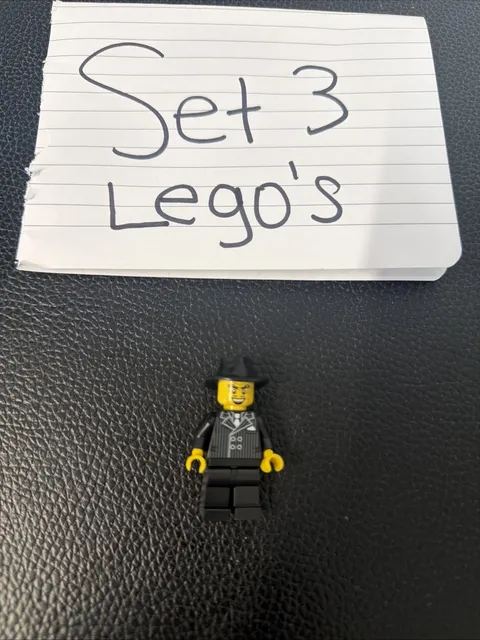 LEGO Series 5 Collectible Minifigures 8805 - Gangster