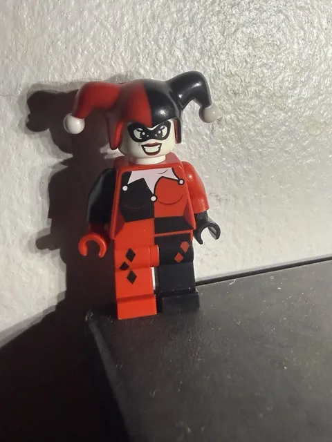 LEGO Harley Quinn Minifigure w/ Jester Hat, Red & Black Jester Outfit
