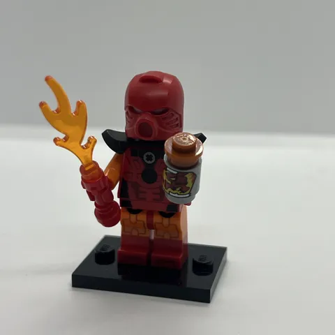 LEGO CMF Series 29 Minifigure Bionicle Cosplayer Toa Tahu (71052)