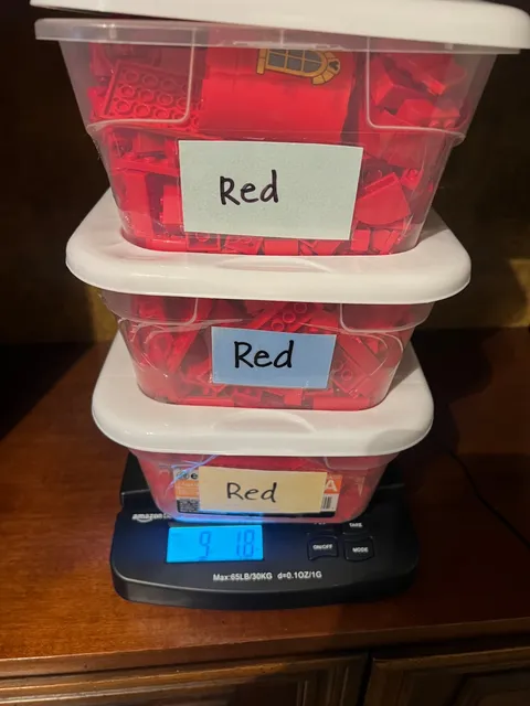 Red lego Sorted bulk lot 9.11 lbs