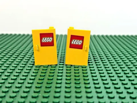 2x LEGO Yellow Door 1x3x4 Open Between Top w/Lego Logo Stickers 3221 #58380pb01