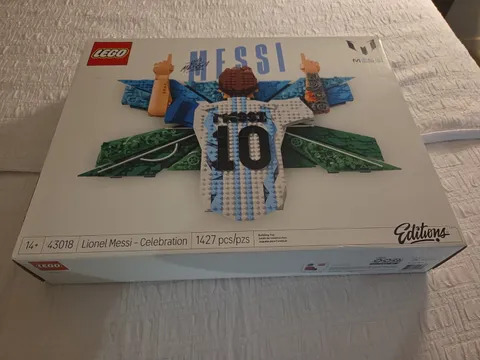 LEGO 43018 Lionel Messi – Celebration Limited Edition Set 1427 pcs 14+