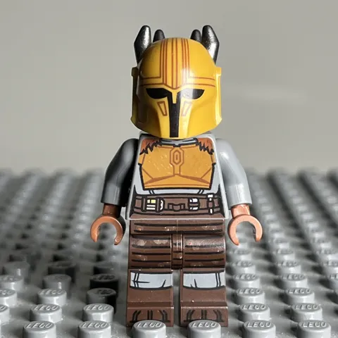 Lego Armorer Minifigure Star Wars Mandalorian 75319 sw1171 CMF Lot Rare 2K