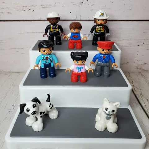 Lego Duplo Mixed Lot 6 Figures 2 Animals Cat Dog Boy Girl Firefighter Pilot