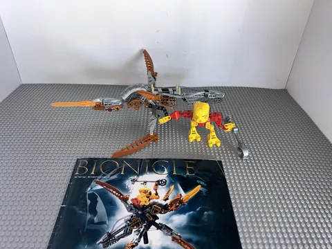 Lego 8594  Bionicle Titans Jaller & Gukko Complete Set