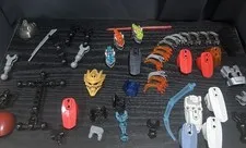 Lego Bionicle Pearl Gold Kanohi Mask of Water 19062 + Mixed Bionicle parts