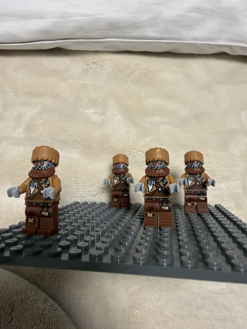 LEGO Movie Wiley Fusebot Minifigures Lot of 4 Genuine Robot Cowboy 71004