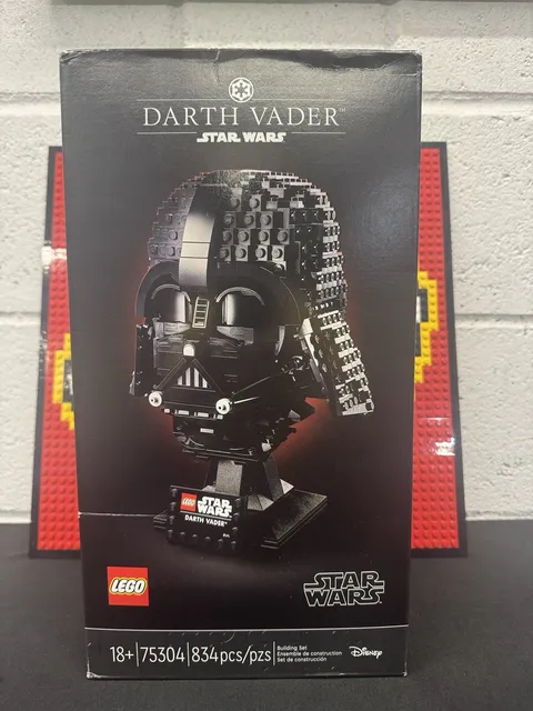 LEGO Star Wars: Darth Vader Helmet (75304)