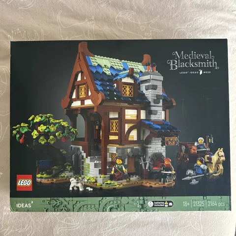 Lego Ideas Medieval Blacksmith 21325 - BRAND NEW, SEALED, RETIRED