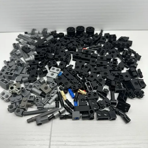 Lego Parts & Bricks Bulk Lot Of 210 Pieces - Assorted Parts & Colors